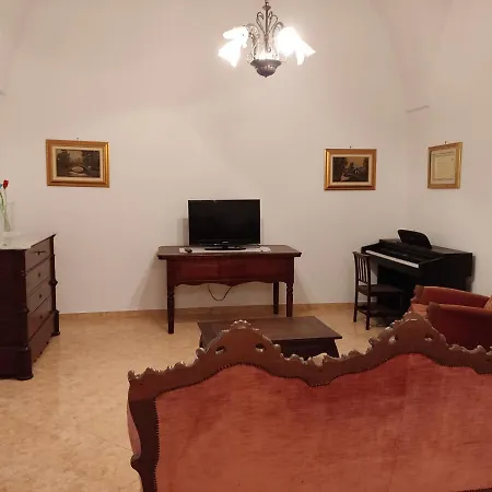 Holiday home Martina Surano
